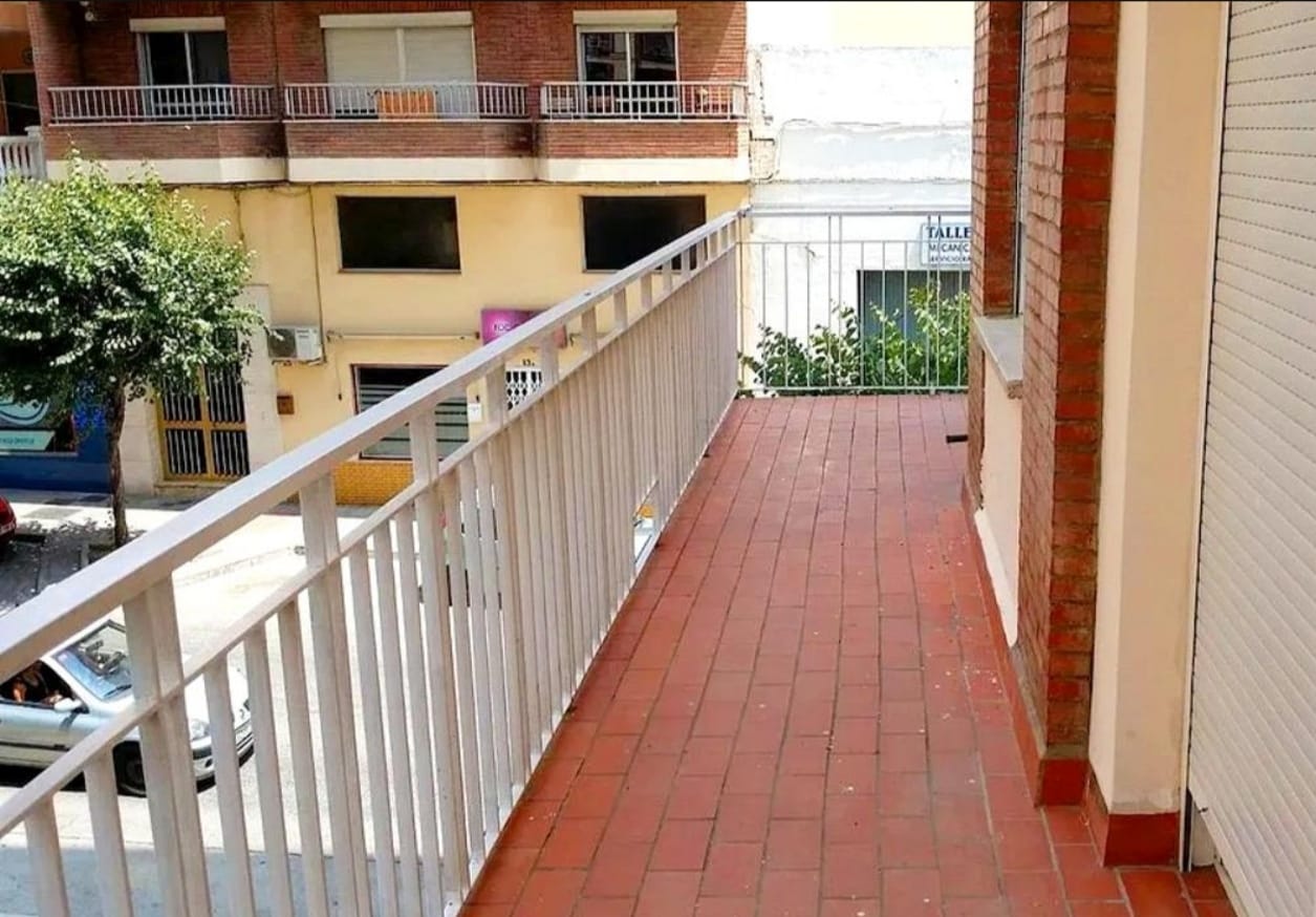 Piso  3 dormitorios Vélez-Málaga