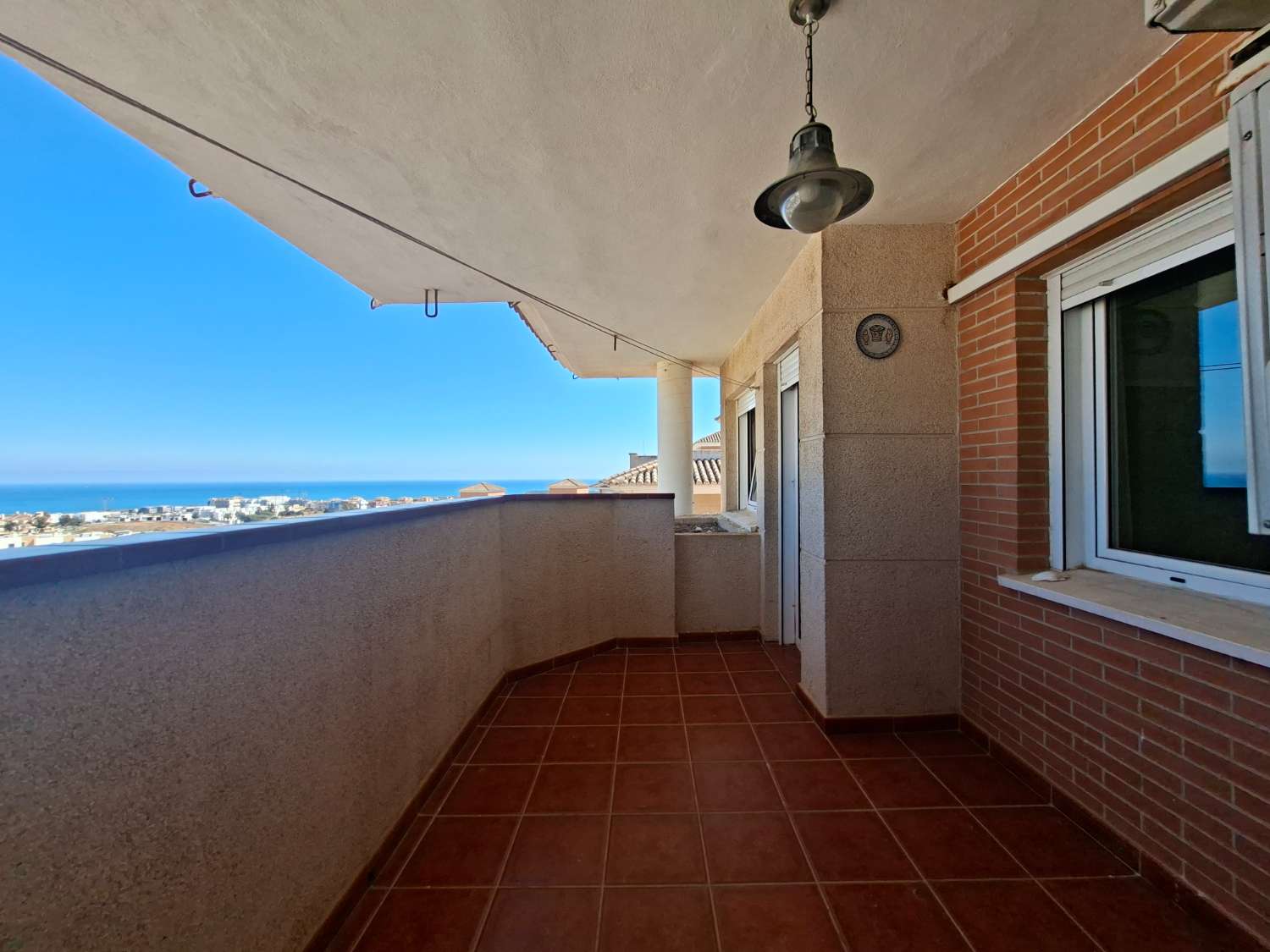 Huoneisto myynnissä Viña Málaga (Torre del Mar)