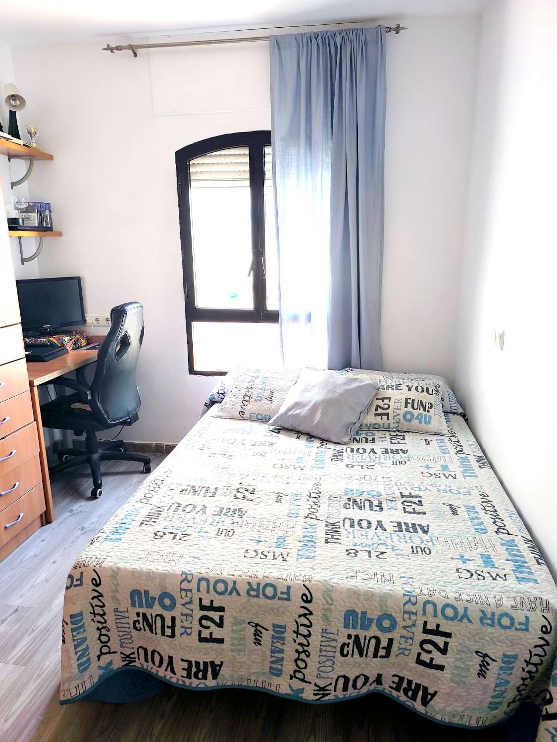 Piso 4 dormitorios Vélez-Málaga