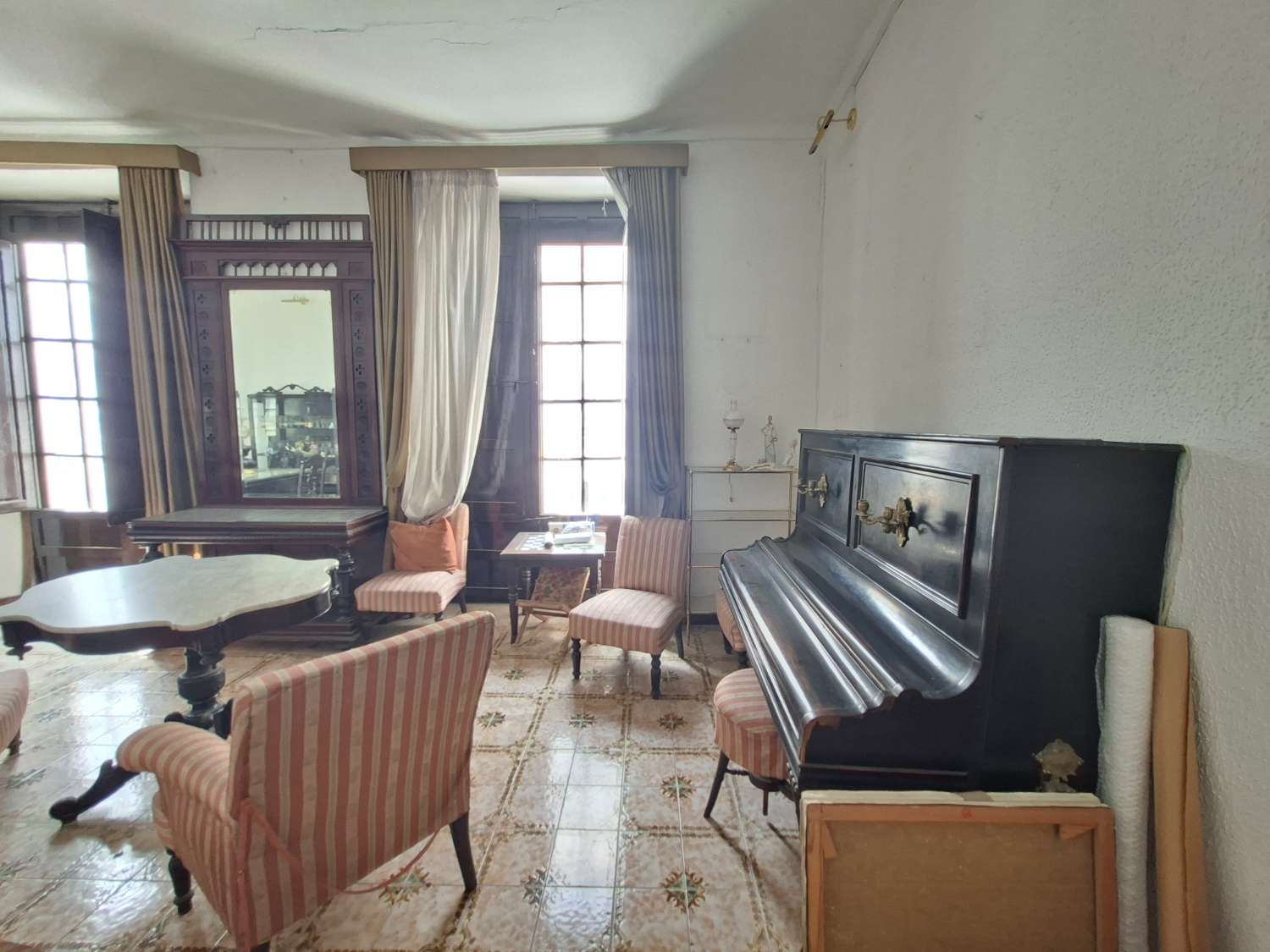 Majestätisches Haus mit 10 Schlafzimmern im Zentrum von Vélez-Málaga
