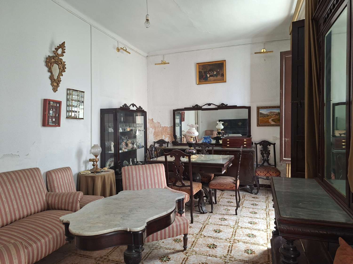 Majestätisches Haus mit 10 Schlafzimmern im Zentrum von Vélez-Málaga