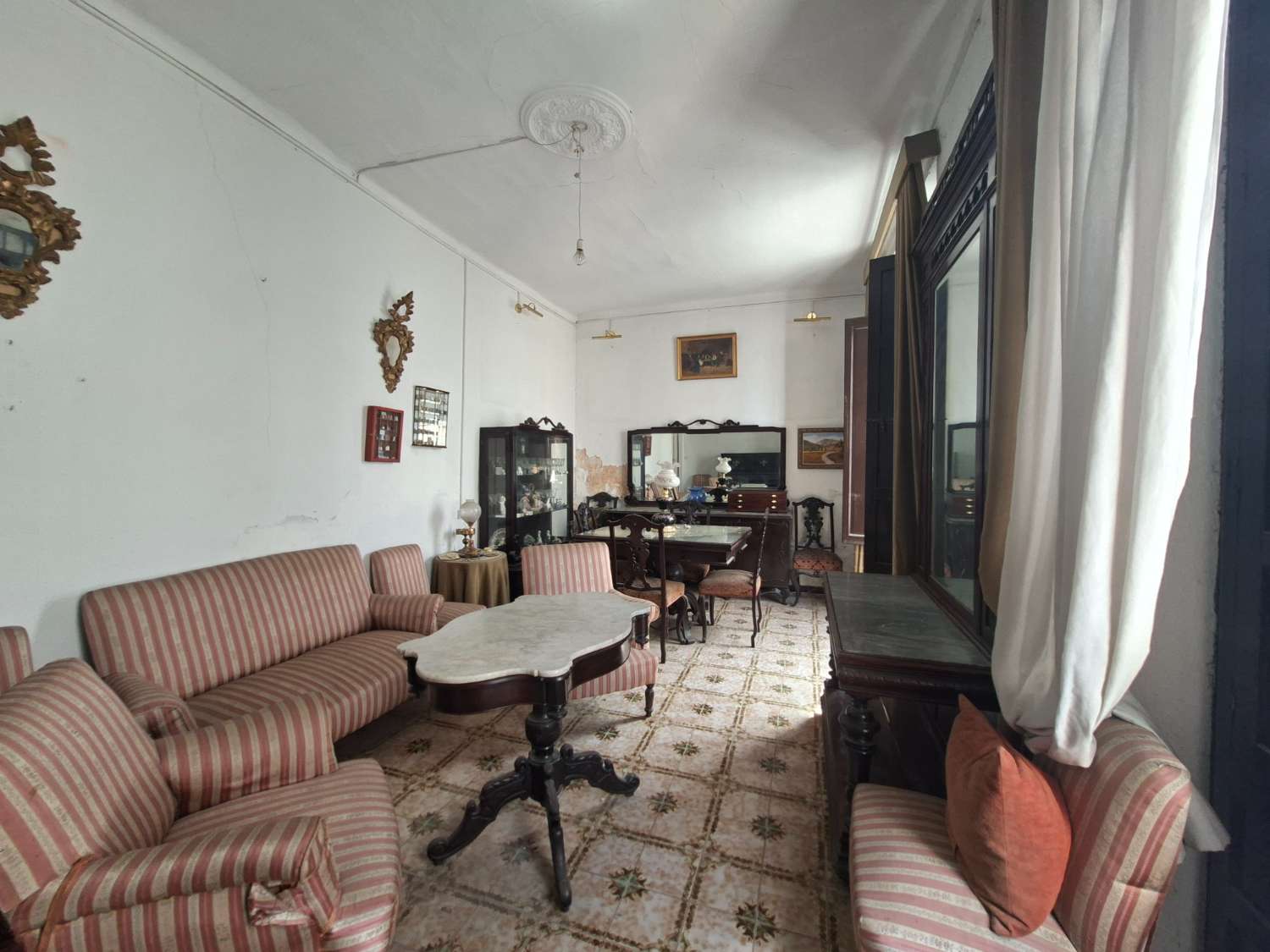 Majestätisches Haus mit 10 Schlafzimmern im Zentrum von Vélez-Málaga