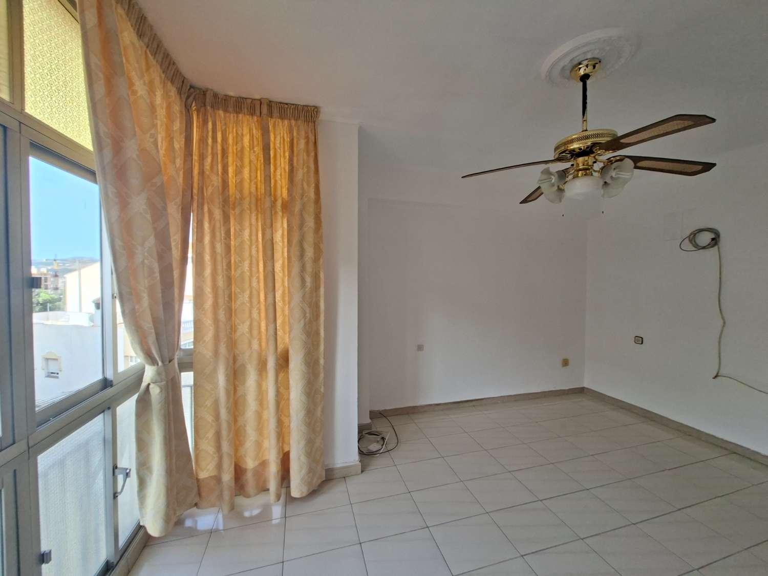 3-Bedroom Apartment in Vélez-Málaga