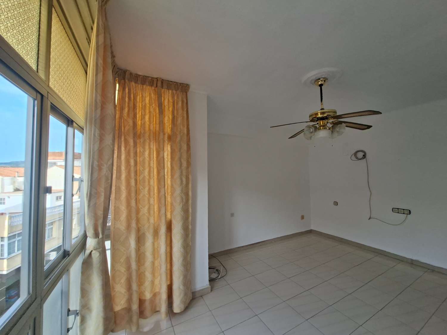 3-Bedroom Apartment in Vélez-Málaga