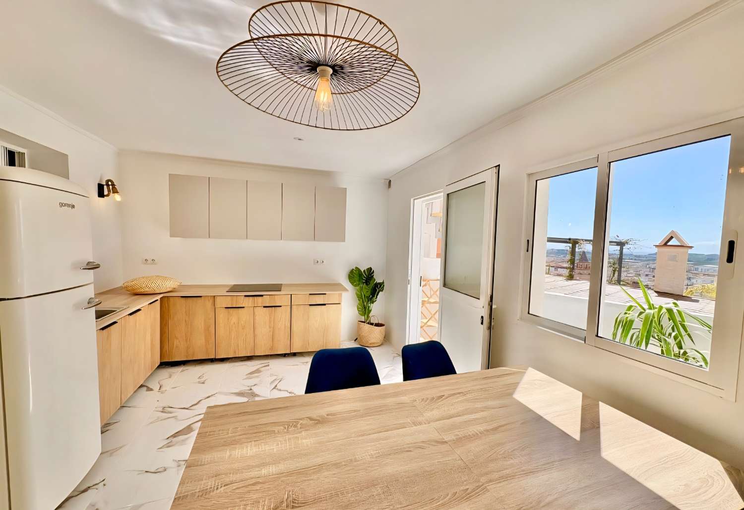 Casa de 3 habitaciones renovada   en  Vèlez-Màlaga