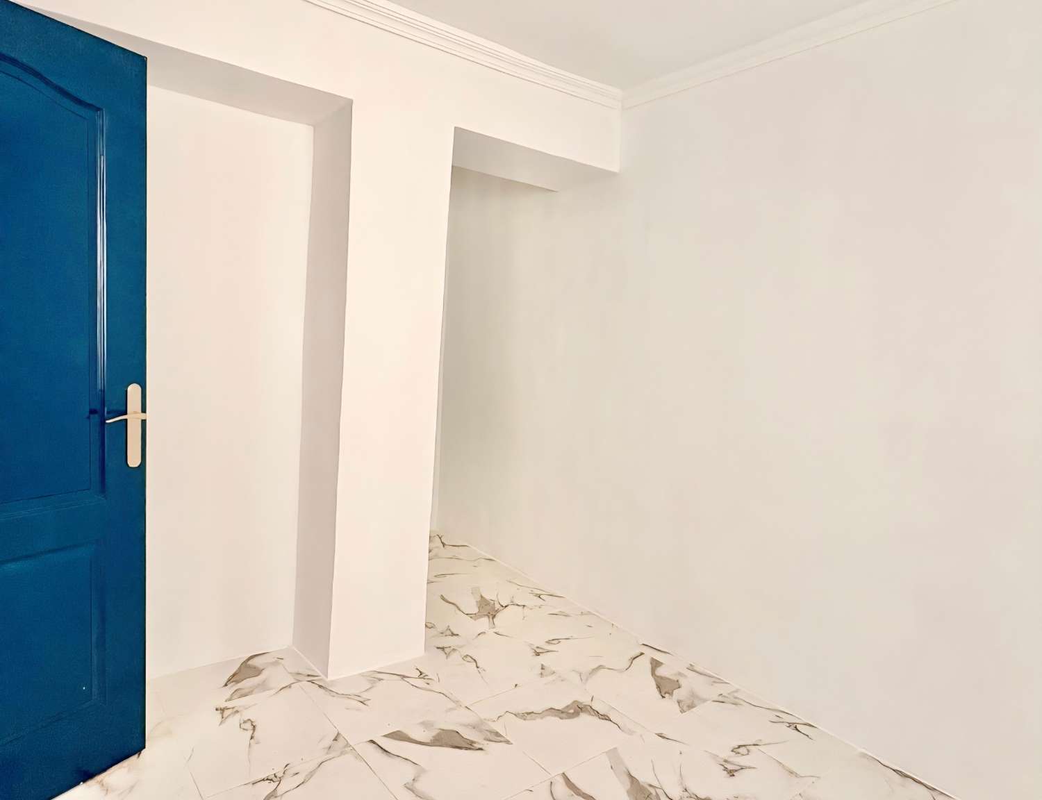 Casa de 3 habitaciones renovada   en  Vèlez-Màlaga