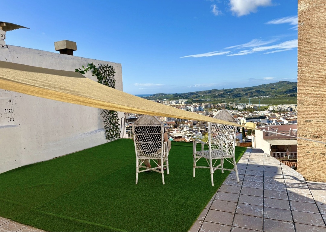 Casa de 3 habitaciones renovada   en  Vèlez-Màlaga