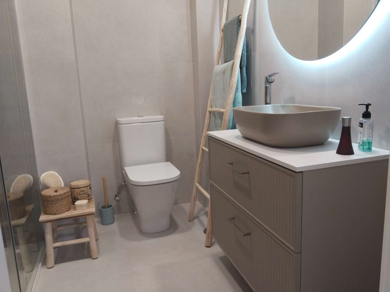 Apartamento reformado junto a la playa en Torre del Mar