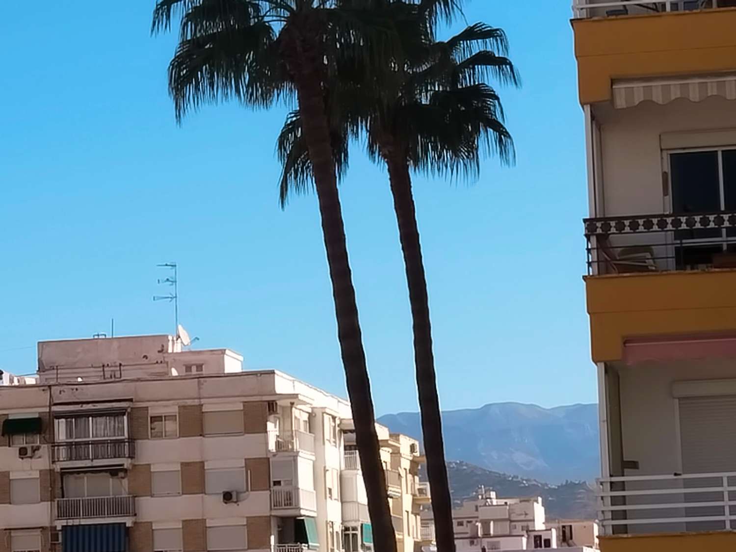 Apartamento reformado junto a la playa en Torre del Mar