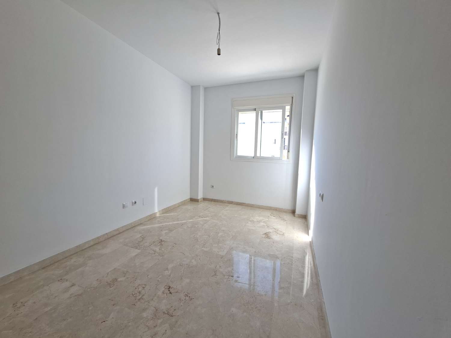 Wohnung mit 3 Schlafzimmern, 2 Bädern, Vélez-Málaga