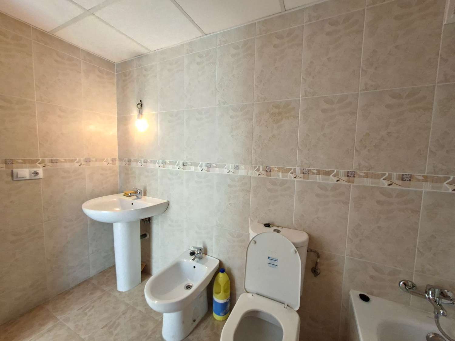 Wohnung mit 3 Schlafzimmern, 2 Bädern, Vélez-Málaga