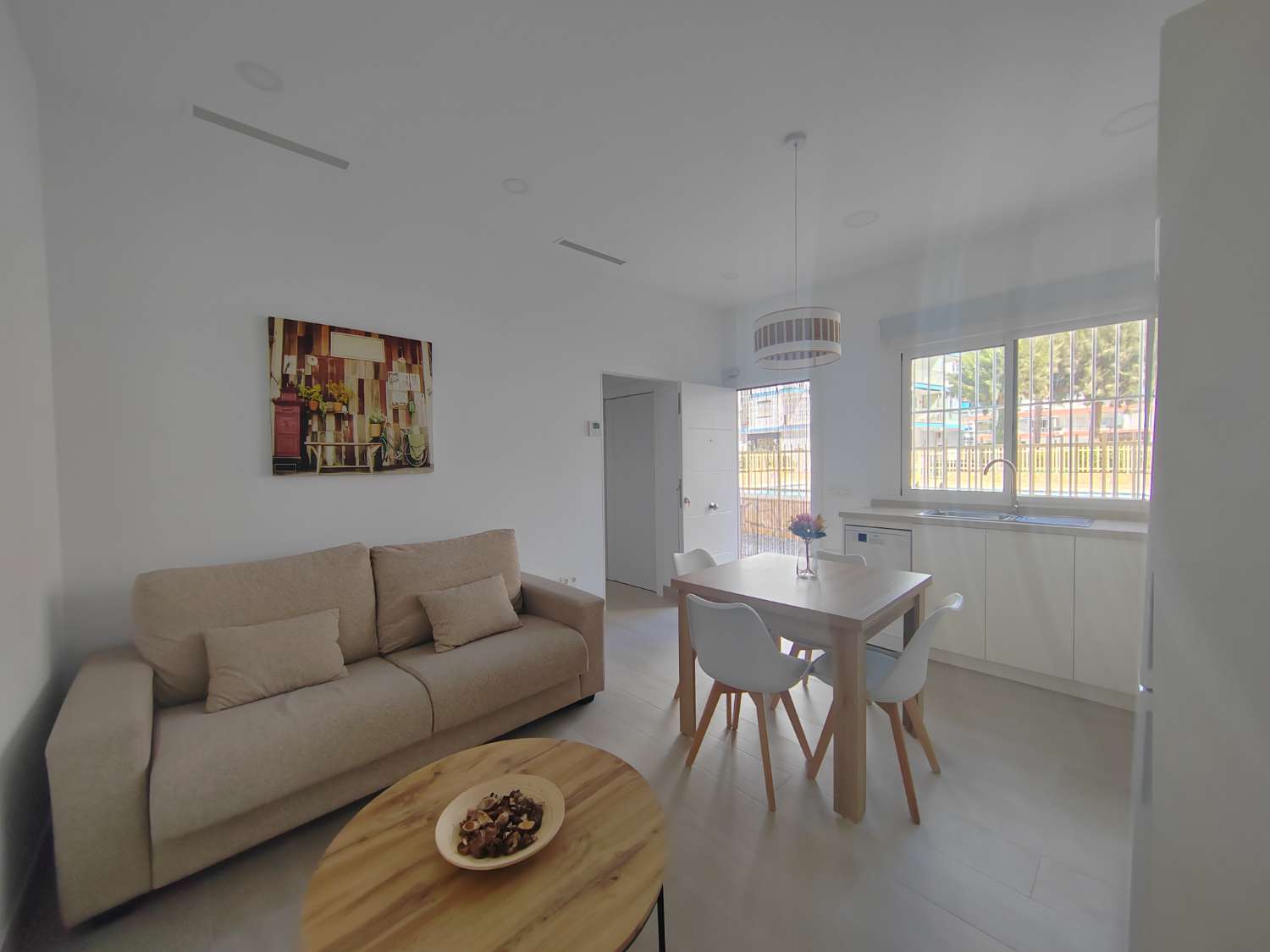 Apartamento en planta baja en primera línea de playa en Torre del Mar