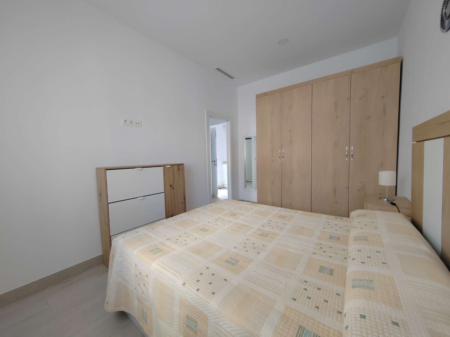 Apartamento en planta baja en primera línea de playa en Torre del Mar