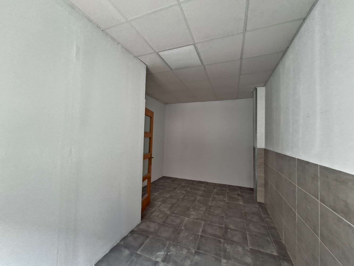 Local en venta Vélez-Málaga