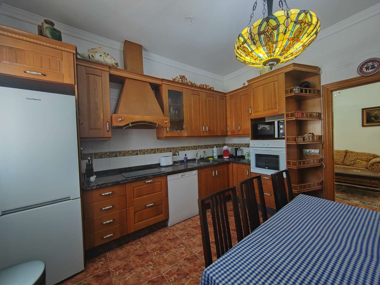 Villa en Caleta de Vélez con vistas al mar, piscina y apartamento independiente