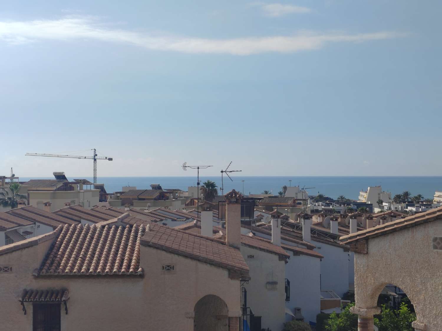 Villa en Caleta de Vélez con vistas al mar, piscina y apartamento independiente