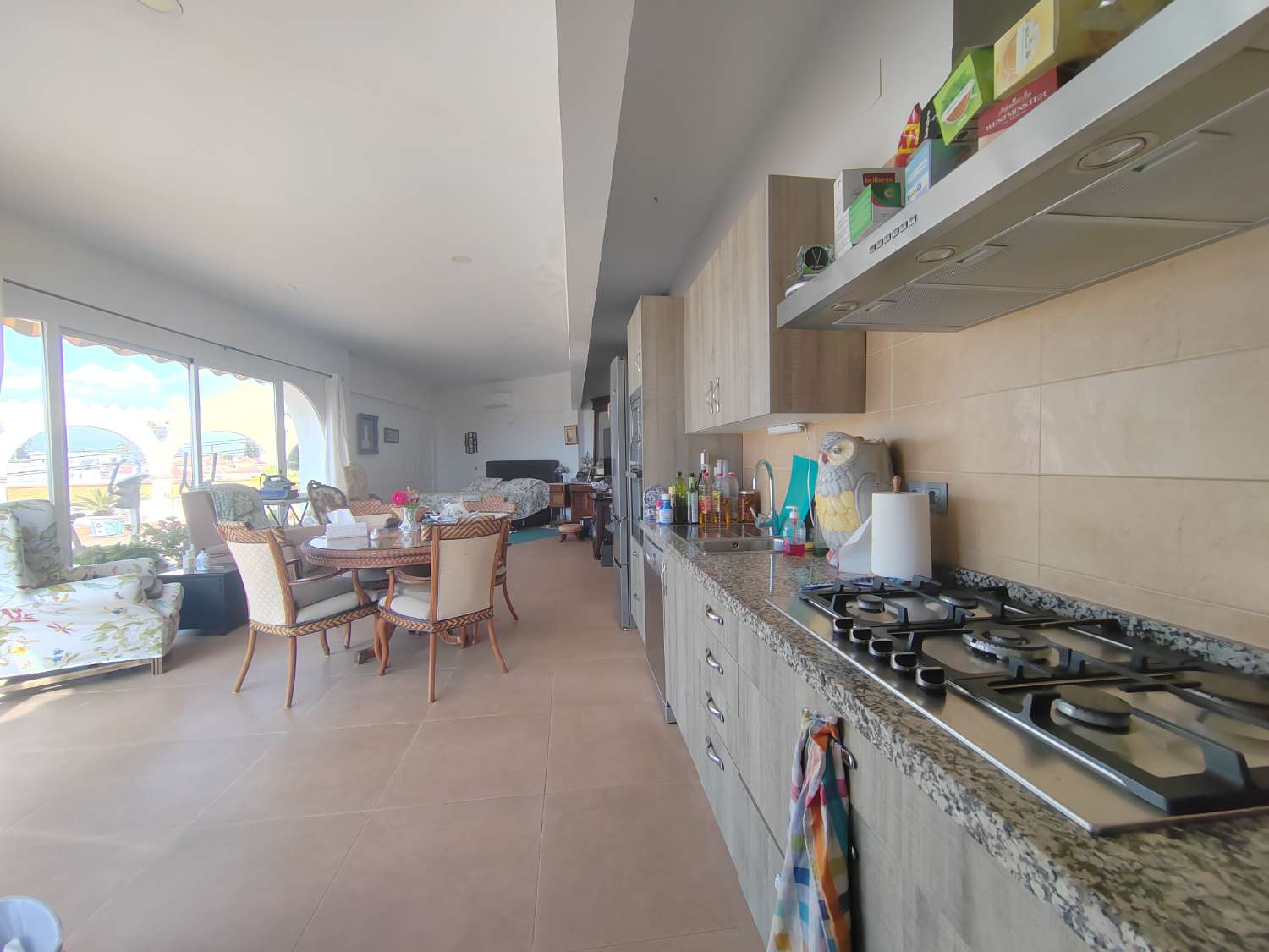 Villa en Caleta de Vélez con vistas al mar, piscina y apartamento independiente