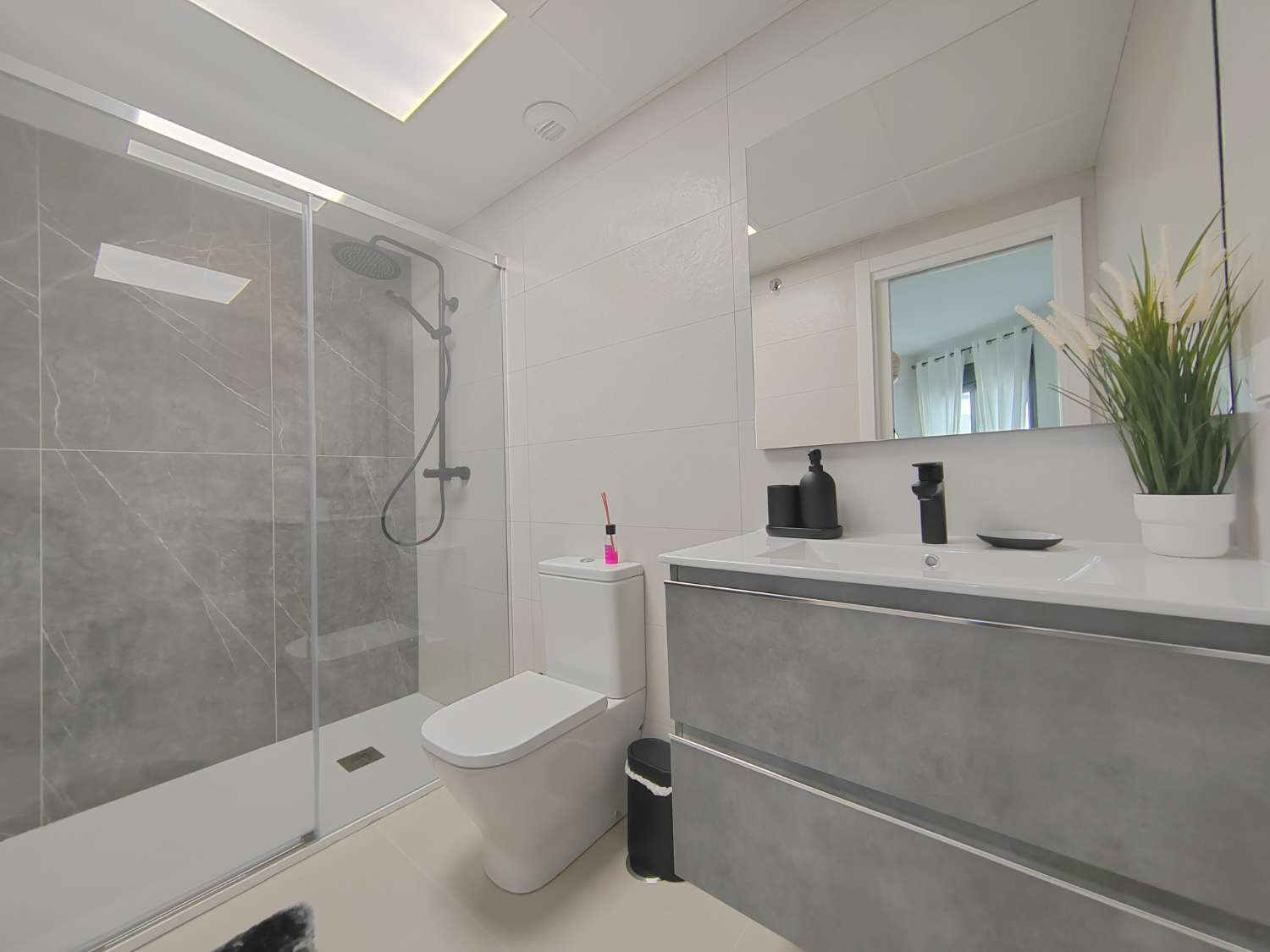 Penthouse te huur in Almayate