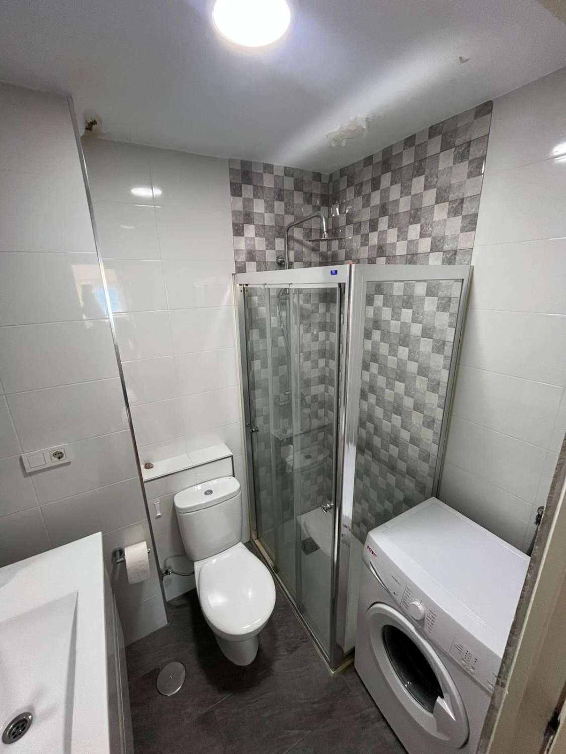 Huoneisto myynnissä Algarrobo Costa