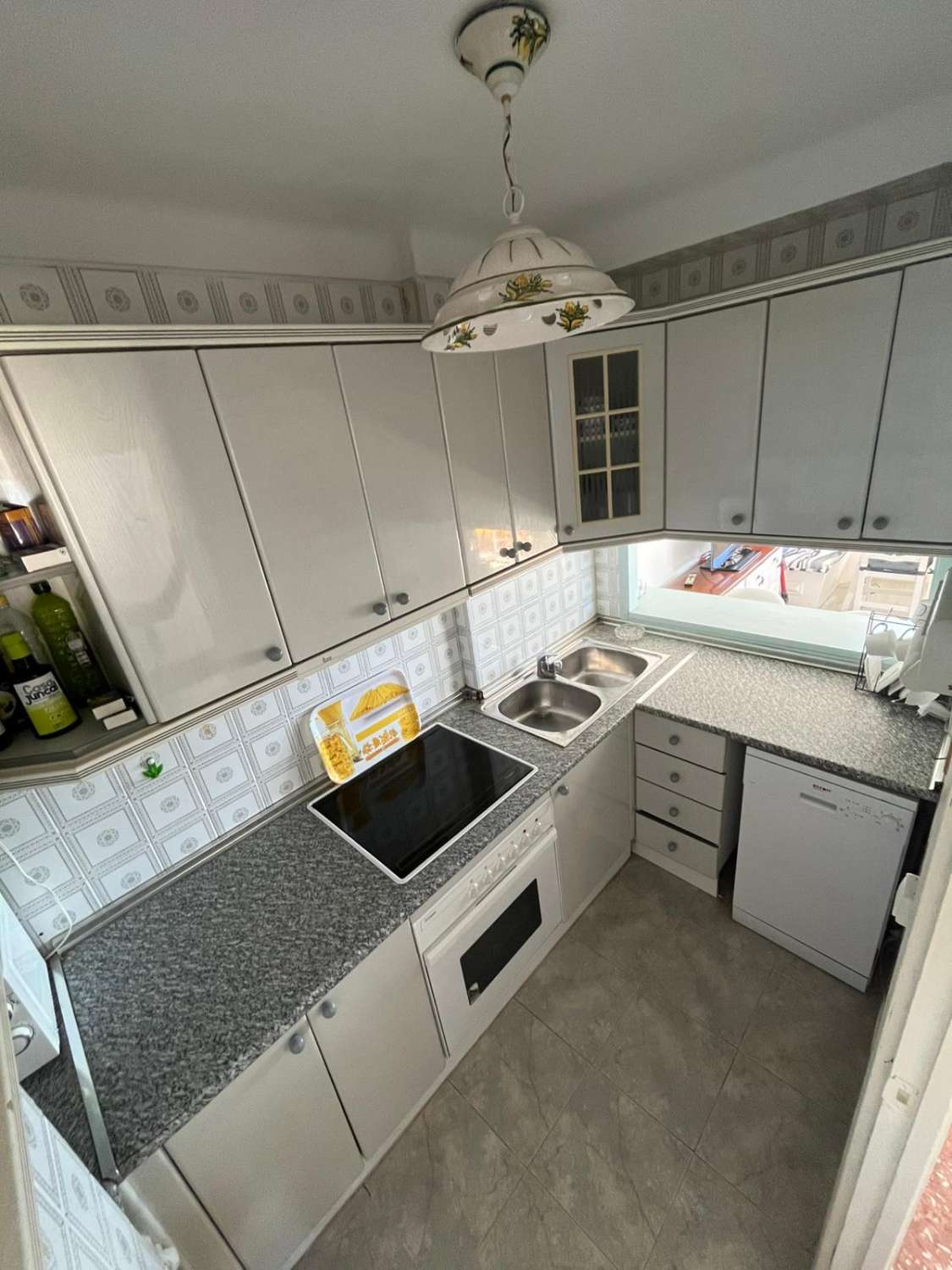 Huoneisto myynnissä Algarrobo Costa