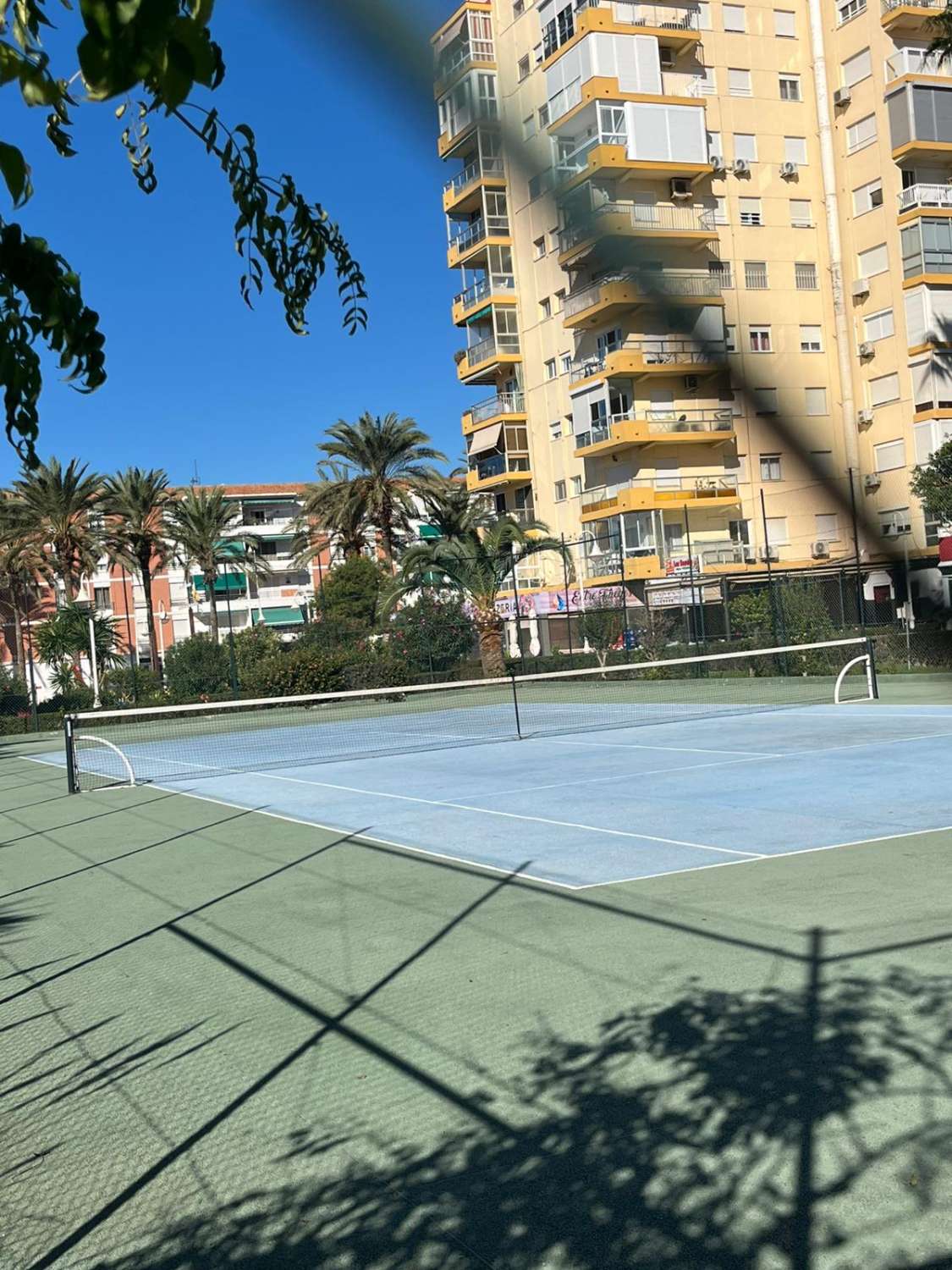 Huoneisto myynnissä Algarrobo Costa