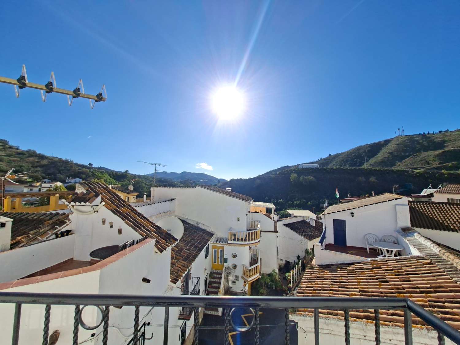 منزل للبيع في Viñuela