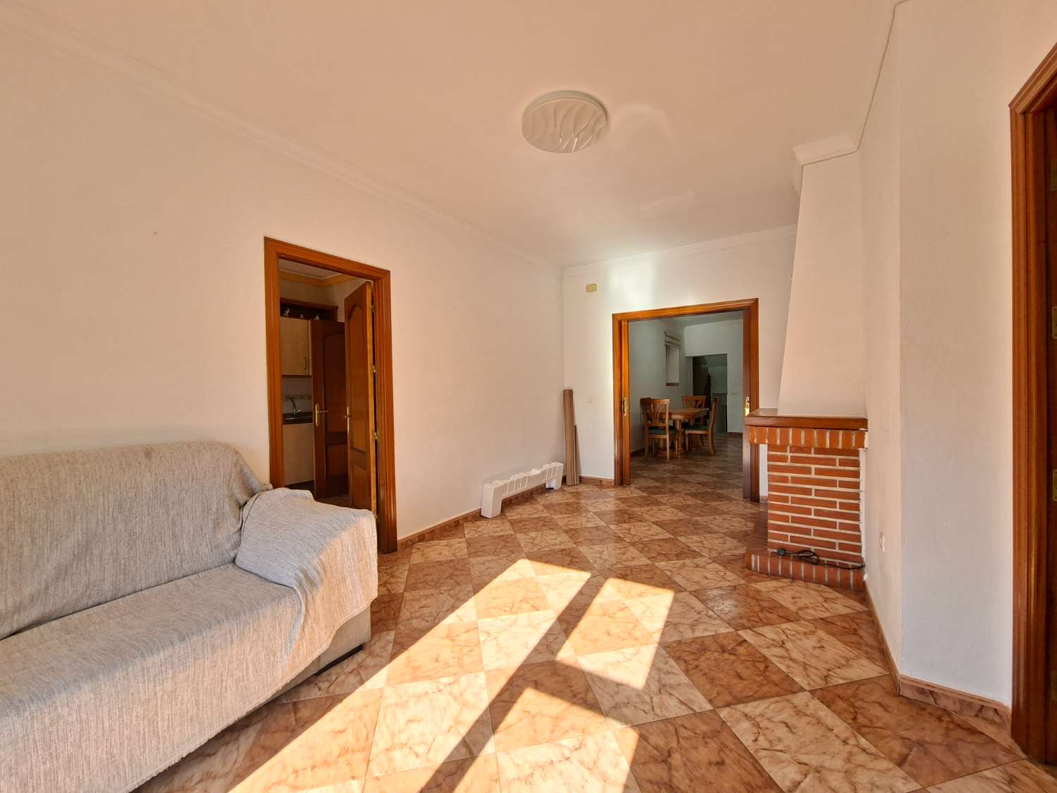 منزل للبيع في Viñuela