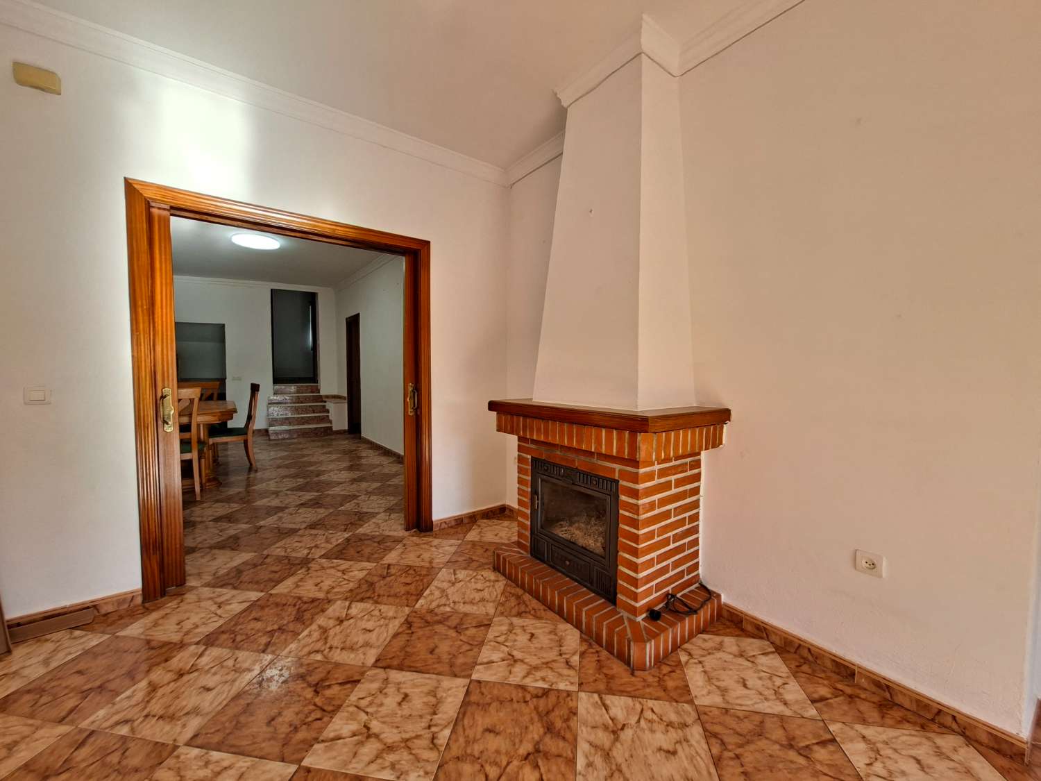 منزل للبيع في Viñuela