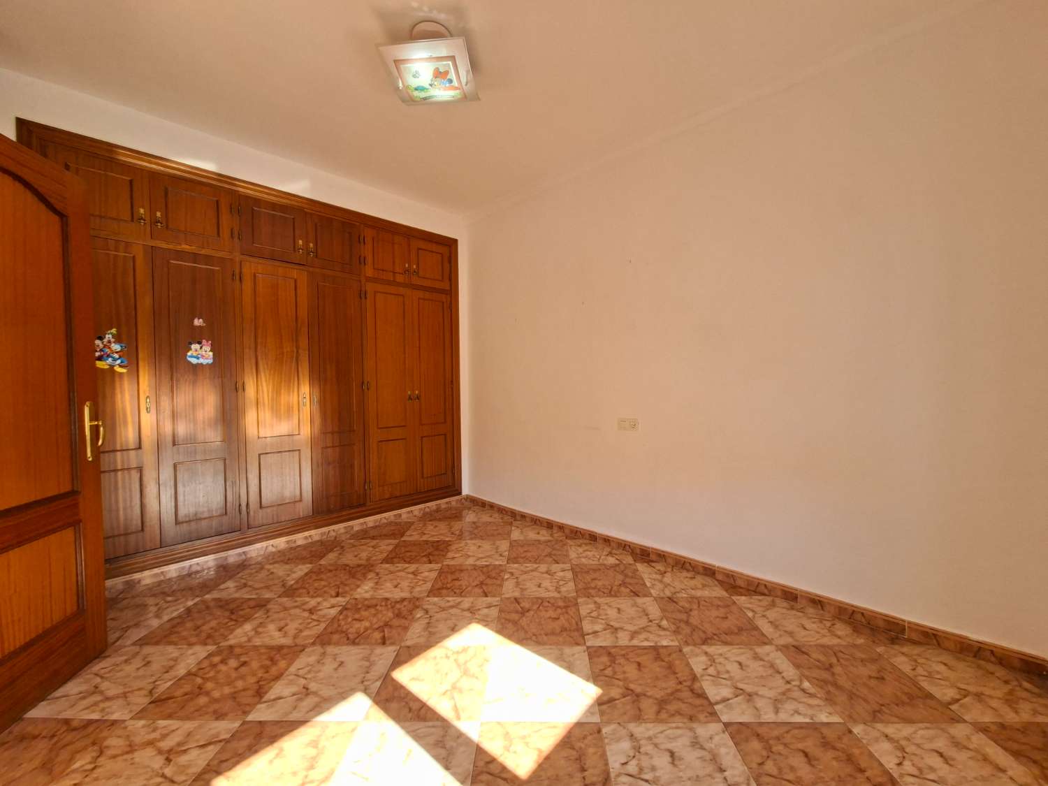 منزل للبيع في Viñuela