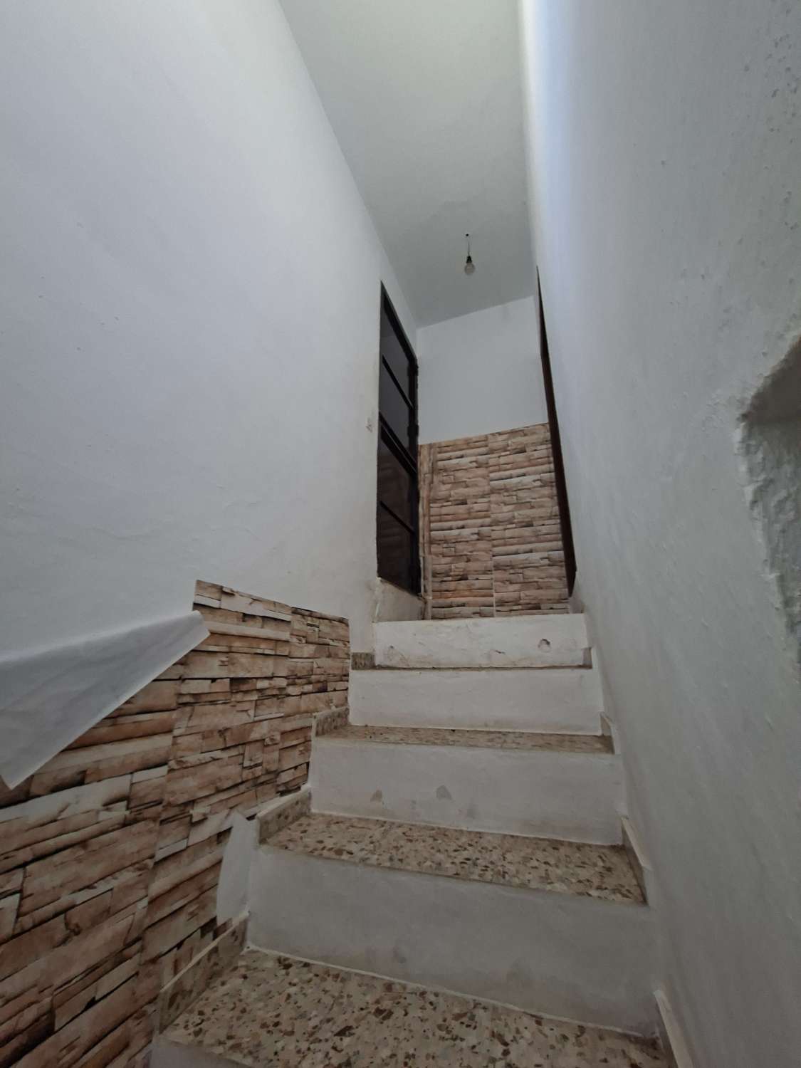 منزل للبيع في Viñuela