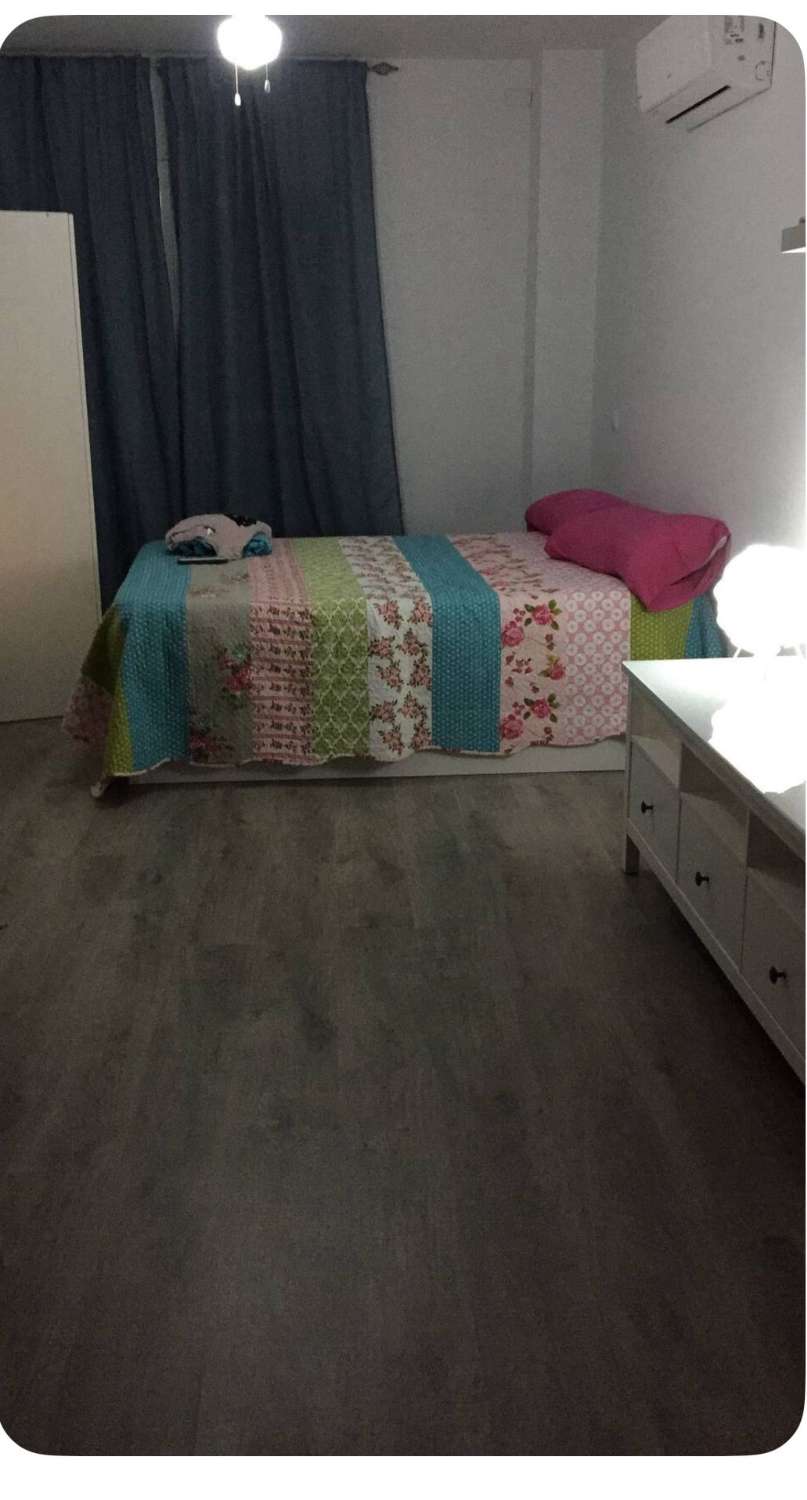 شقة استوديو للإيجار في Paseo Marítimo de Levante (Torre del Mar)