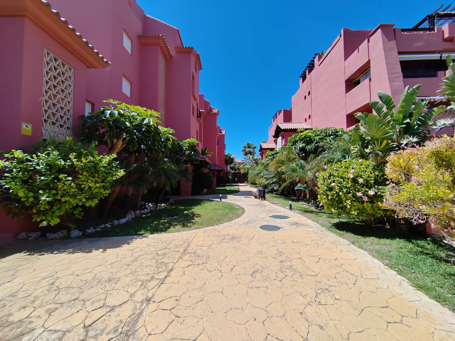 Flat te koop in Torrox Costa