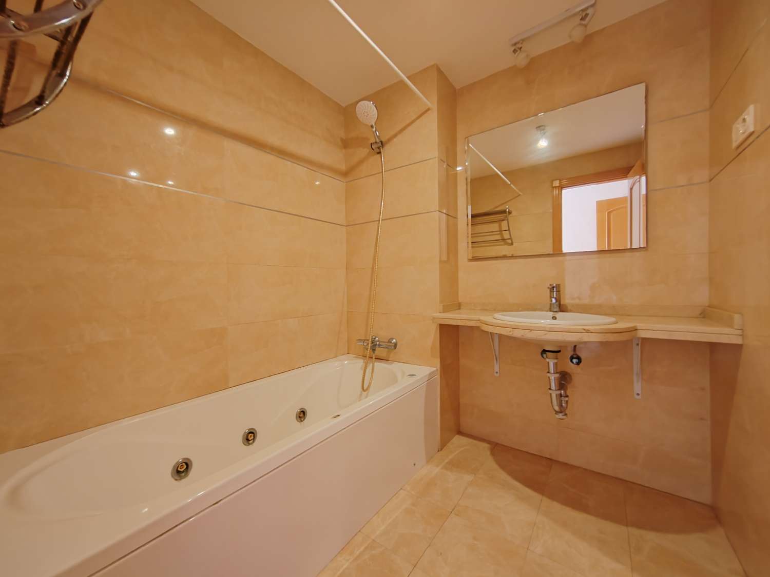 Flat te koop in Torrox Costa