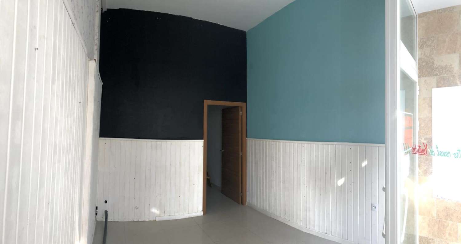 Local en venta Torre del Mar