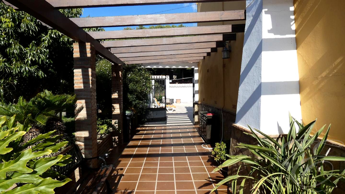 Chalet independiente en venta Vélez-Málaga