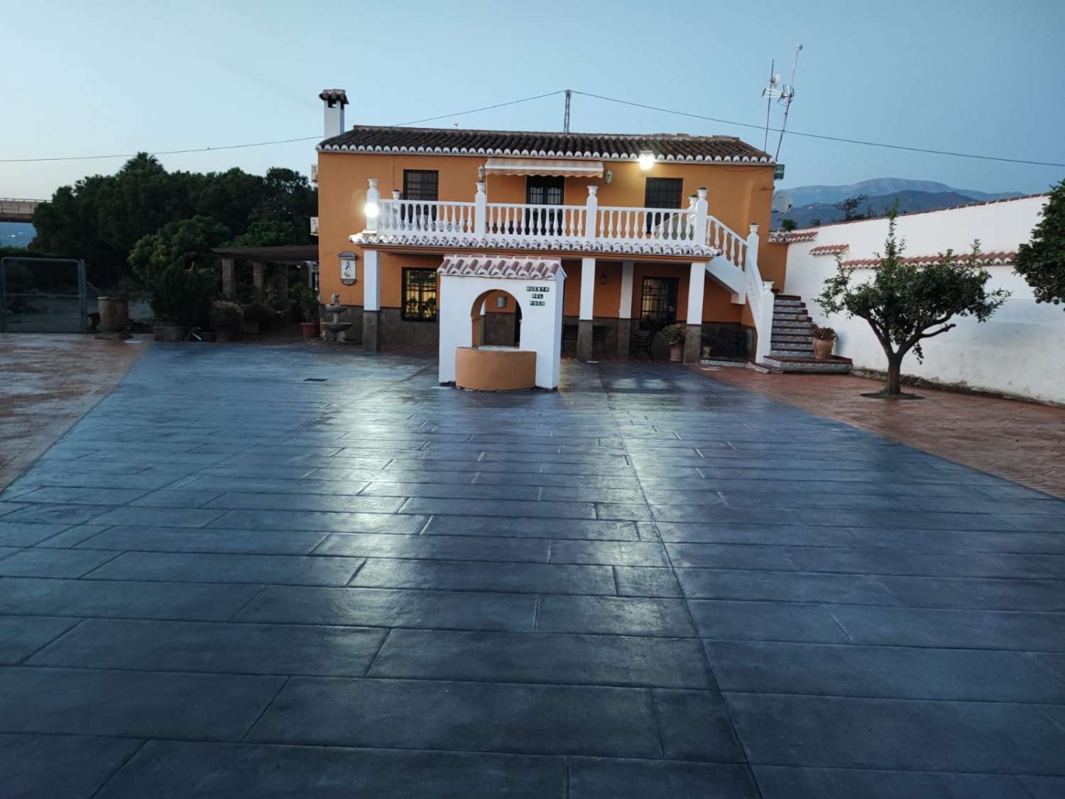 Chalet independiente en venta Vélez-Málaga