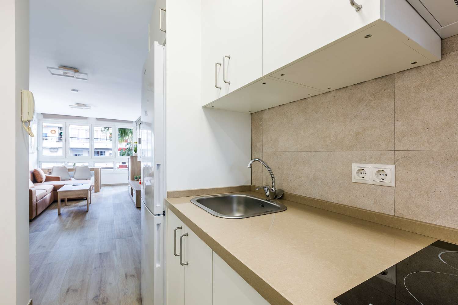 Apartamento disponible para alquiler temporal en Torre del Mar – Meses de marzo y abril