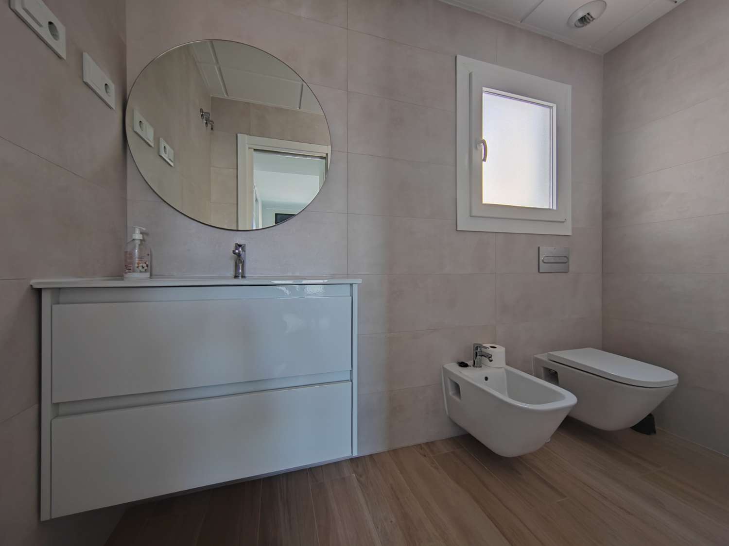 Ático en alquiler en Poniente-Faro (Torre del Mar)