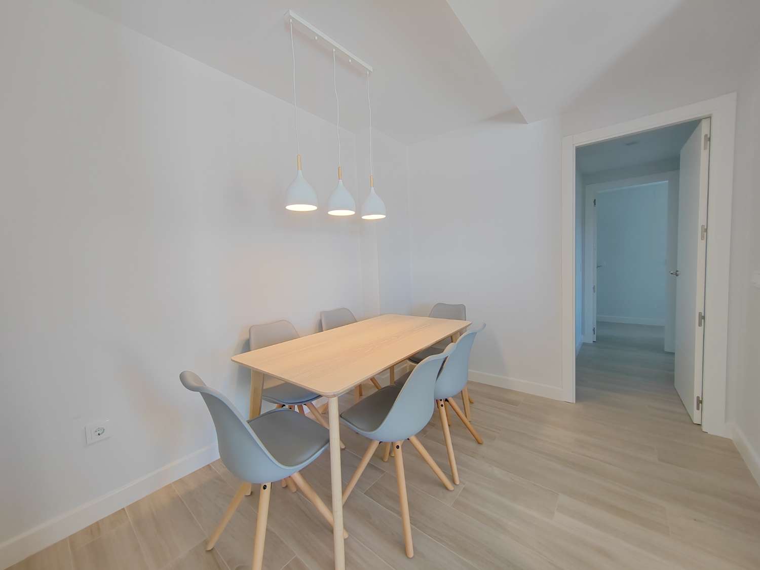 Ático en alquiler en Poniente-Faro (Torre del Mar)