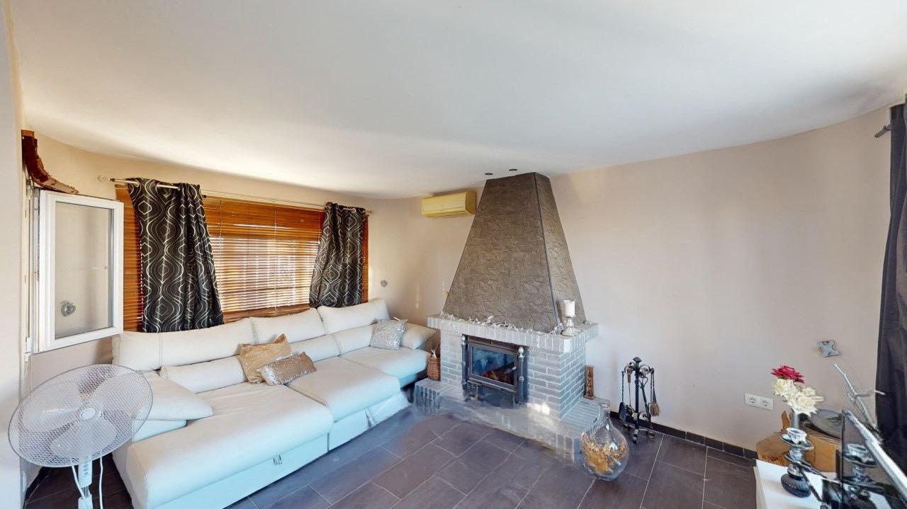 Chalet te koop in Benajarafe