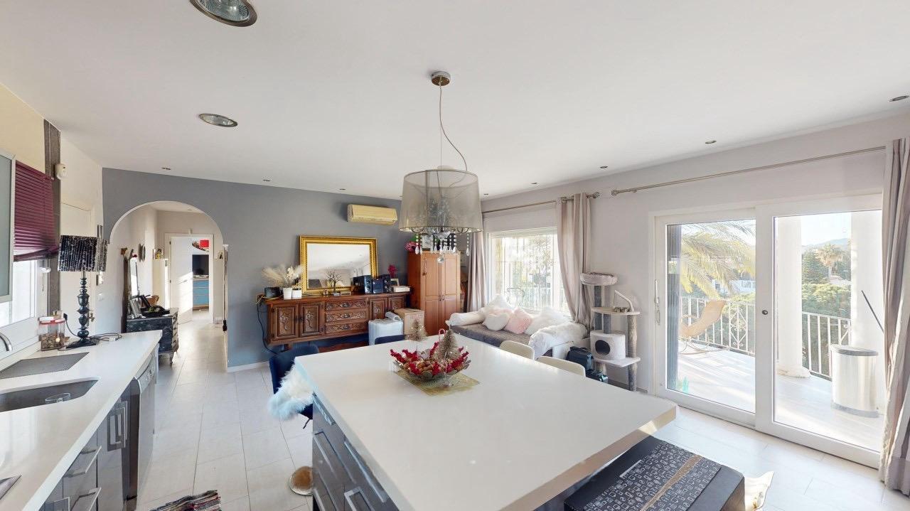 Chalet te koop in Benajarafe