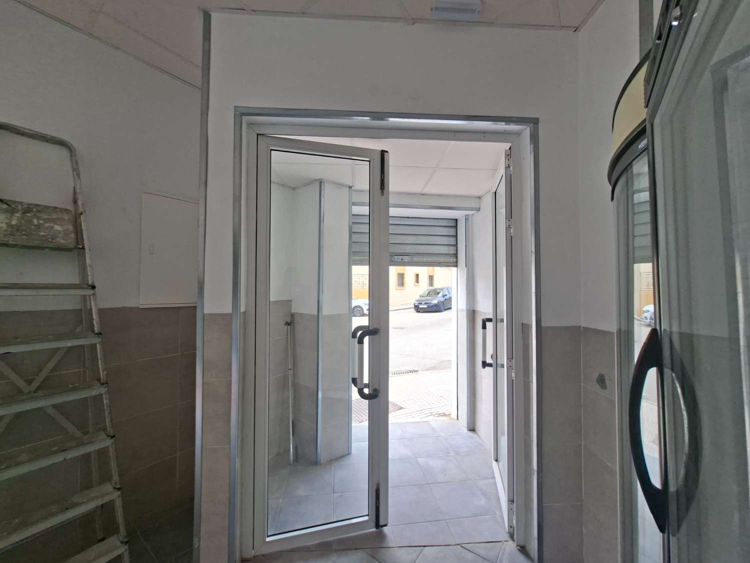 اعمال للبيع في Zona Hispanidad-Vivar Téllez (Vélez-Málaga)