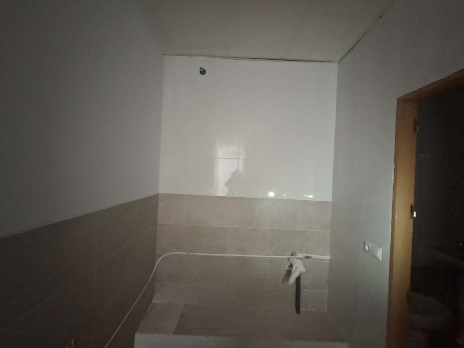 اعمال للبيع في Zona Hispanidad-Vivar Téllez (Vélez-Málaga)