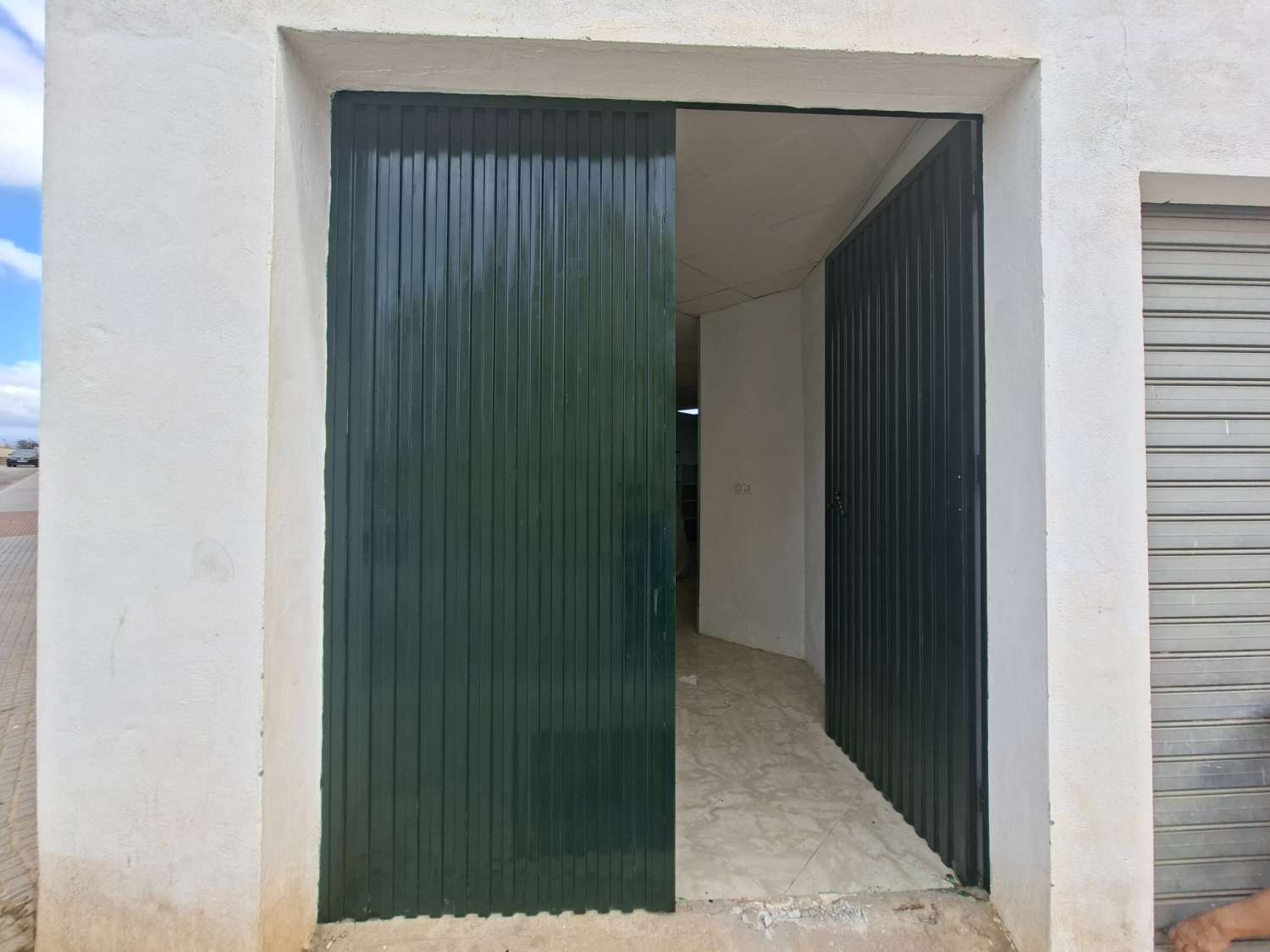 اعمال للبيع في Zona Hispanidad-Vivar Téllez (Vélez-Málaga)