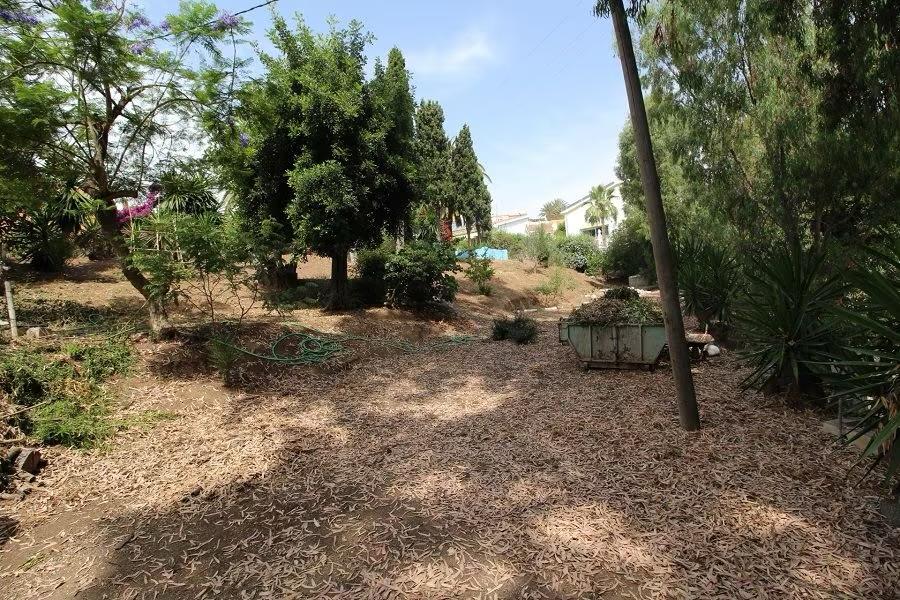 Villa en bord de mer à Benajarafe avec grand terrain urbain