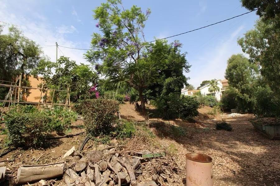 Villa en bord de mer à Benajarafe avec grand terrain urbain