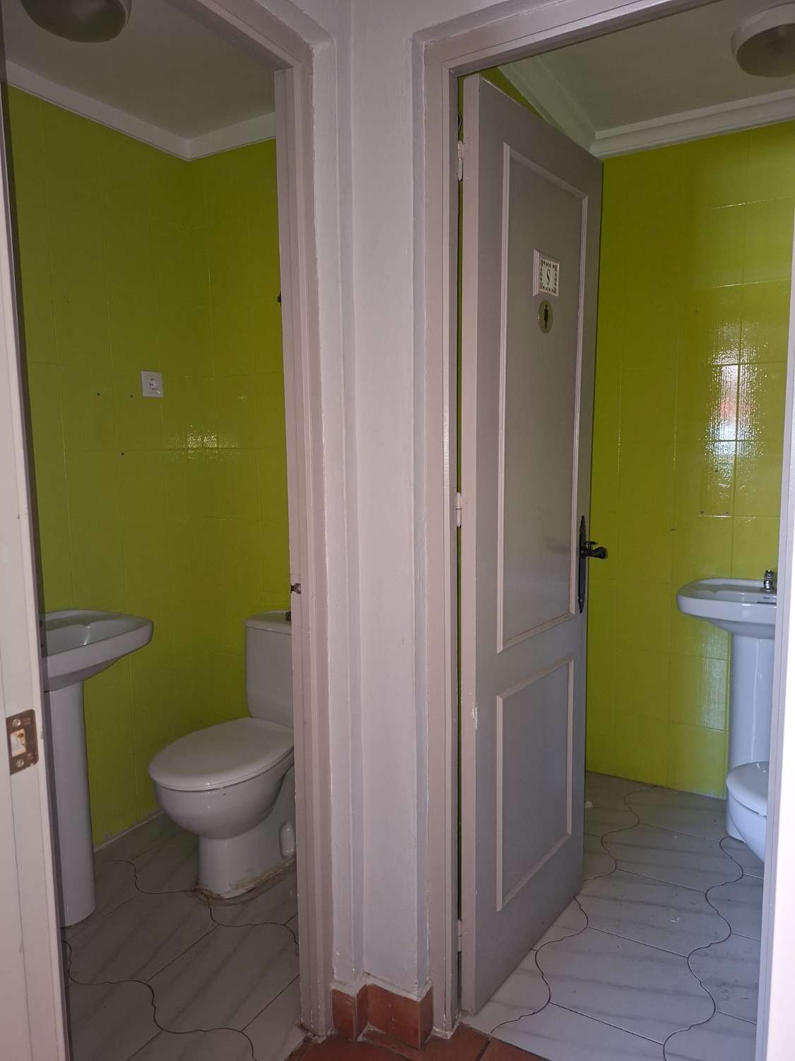 اعمال للبيع في Poniente-Faro (Torre del Mar)