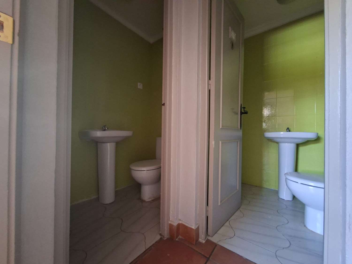 اعمال للبيع في Poniente-Faro (Torre del Mar)