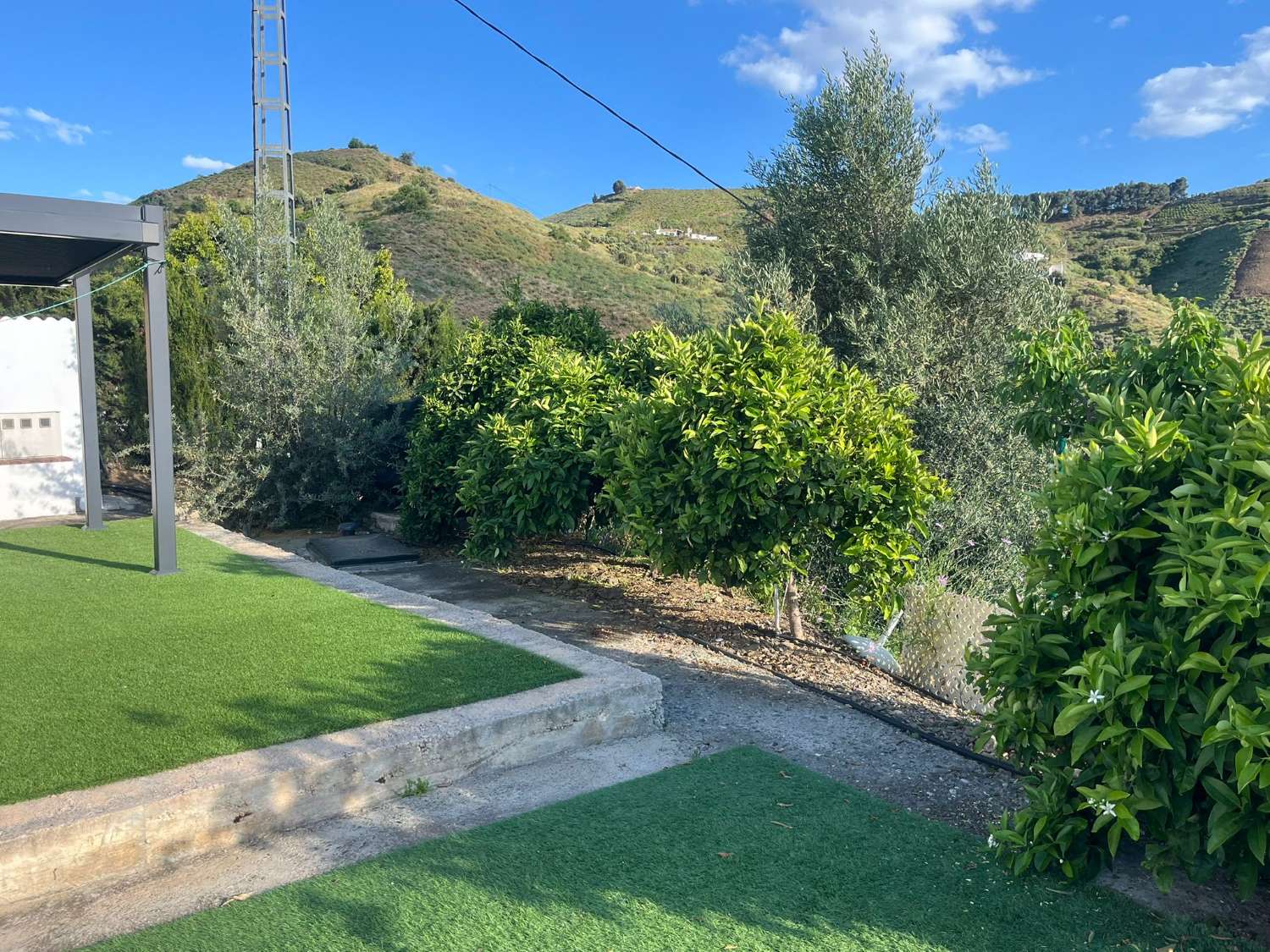 Lantligt hus i Benamargosa