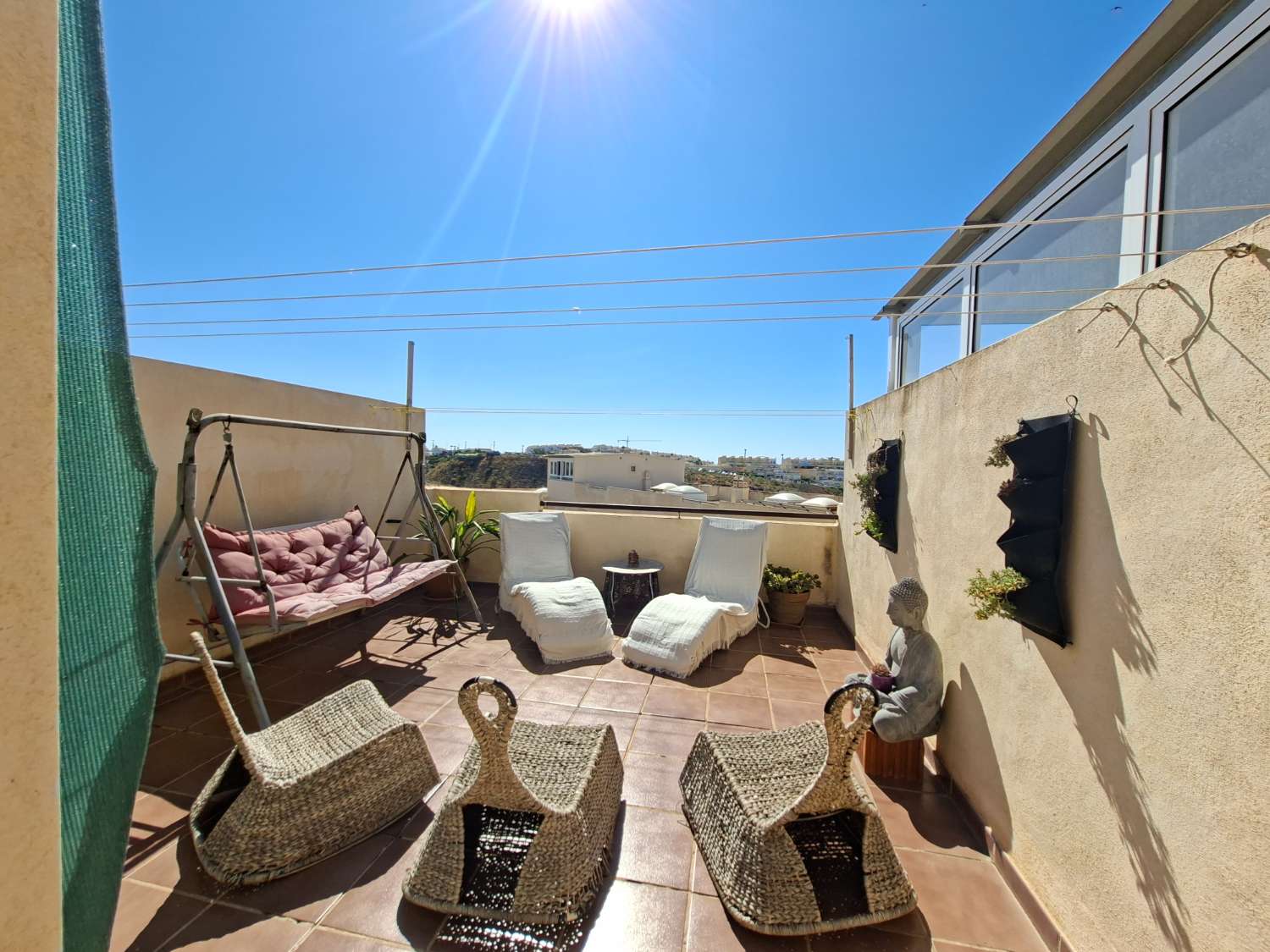 منزل للبيع في Almayate